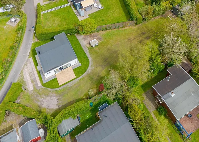 別荘 Eureka 36 For 4-guests With Garden Sint Maartensvlotbrug